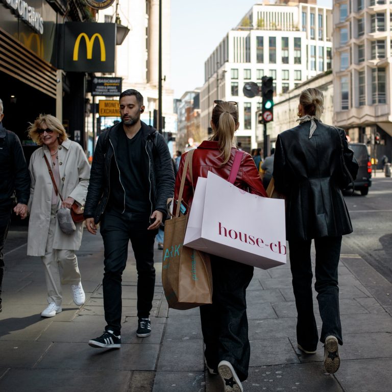 Read more about the article U.S. Trade Deal Could Help U.K. Economy, but Won’t Transform It