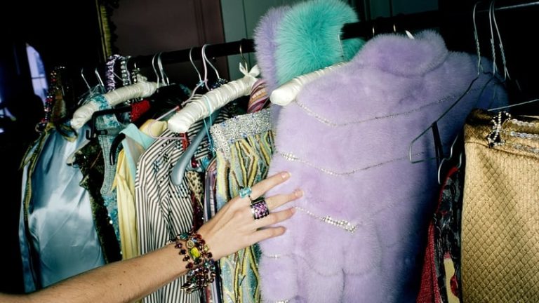 Read more about the article Classic Clobber: Why second-hand clothes are on trend