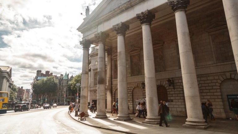 Read more about the article Bank of Ireland begins €36m College Green revamp work