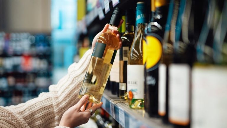 Read more about the article Why Irish consumers are choosing organic wine
