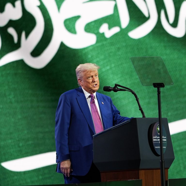 Read more about the article Trump Cites $600 Billion in Saudi Deals, but Real Figure Appears Lower