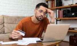 One in 10 Britons have no savings, UK financial regulator says
