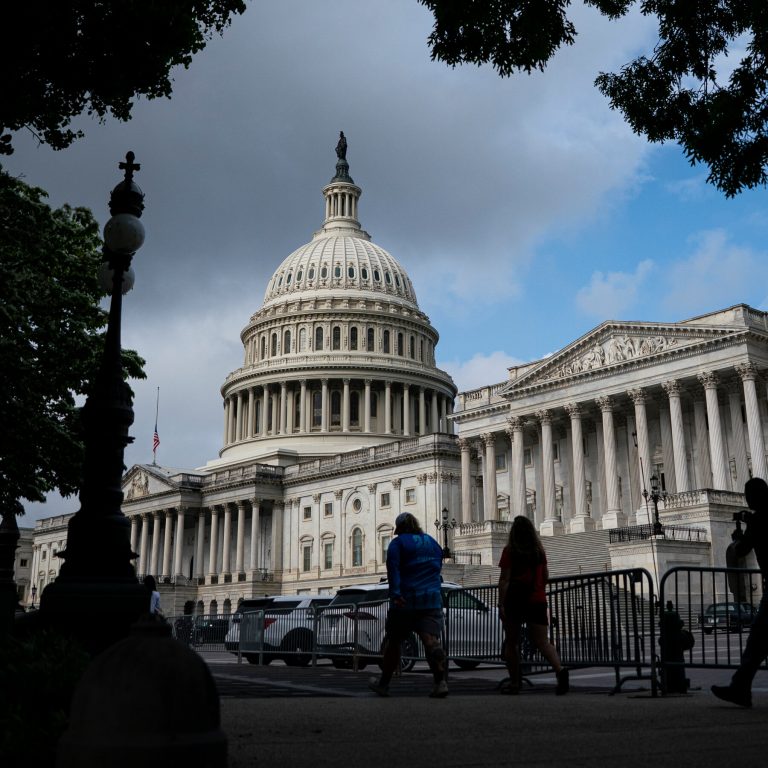 Read more about the article Moody’s Downgrades U.S. Credit Rating Below Triple-A