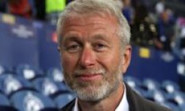 UK threatens to sue Abramovich over Chelsea sale
