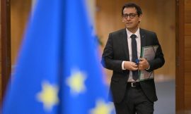 EU ‘must reduce reliance’ on China’s rare earth minerals