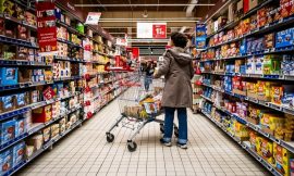 OECD headline inflation stable at 4.2% in April 2025