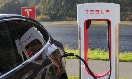 Stocks Settle Lower as Tech Stocks Fall on a Plunge in Tesla