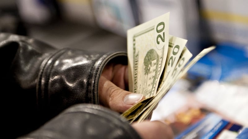 irish-prices-11%-higher-for-us-tourists-as-dollar-falls