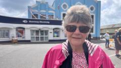 ‘we-sit-in-the-dark-to-save-money-on-electricity-in-guernsey’