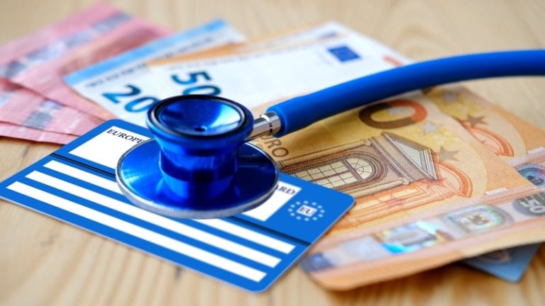 Read more about the article Travel smart: EHIC gives access to public healthcare