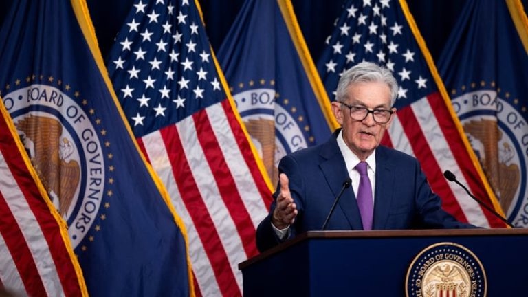 Read more about the article Powell: Rate cuts can wait as Fed studies tariff impacts