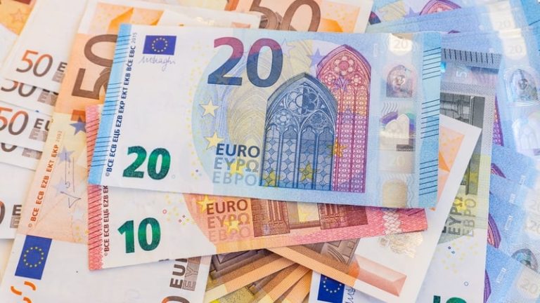 Read more about the article Sales of Prize Bonds topped €350 million last year