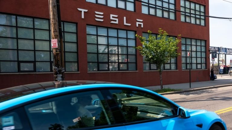 Read more about the article Tesla quarterly deliveries seen falling again