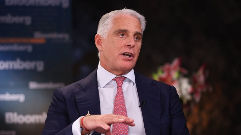 commerzbank-official-tells-unicredit-ceo-to-sell,-go-home