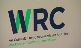 Worker accused of pointing knife at director wins €1,500