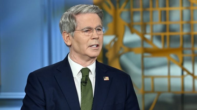 Read more about the article Trump administration not in rush to replace Powell