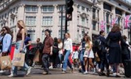 Retail sales in June boosted by hot weather