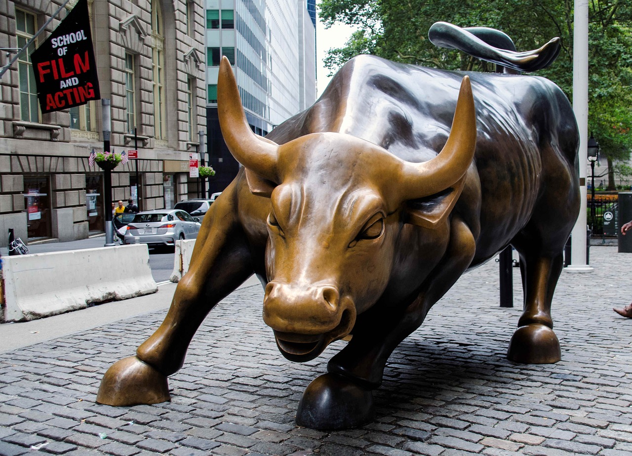 s&p-500-and-nasdaq-100-post-record-highs-on-earnings-optimism