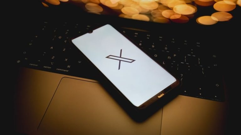 Read more about the article X introduces age assurance measures to meet regulations