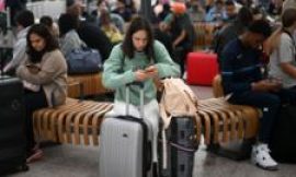 Passengers urged to check flights after air traffic control issue
