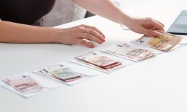 Cash stuffing: The old-school budget trend returns