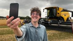 live-from-the-harvest:-the-farmers-streaming-on-social-media