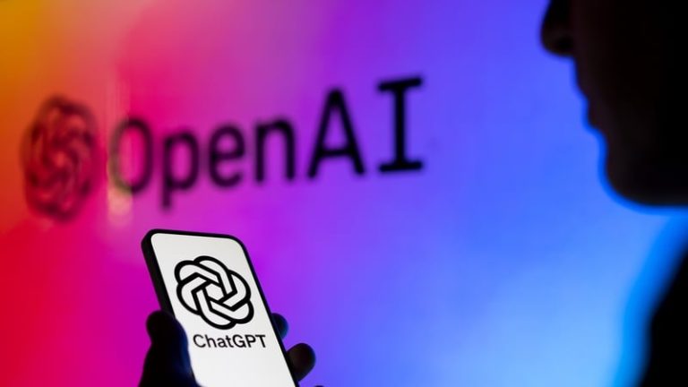 Read more about the article OpenAI, Anthropic approved for federal AI vendor list