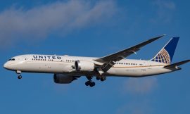 United Airlines flights resume after tech glitch