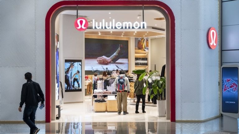 Read more about the article Revenues stretch at yoga brand retailer lululemon