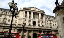 Bank of England cuts rates to 4% after narrow vote