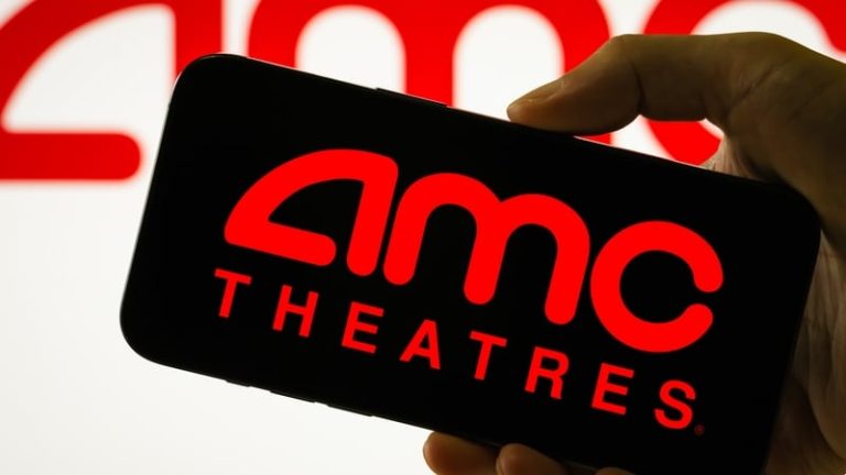 Read more about the article AMC tops revenue estimates as cinema attendances rise
