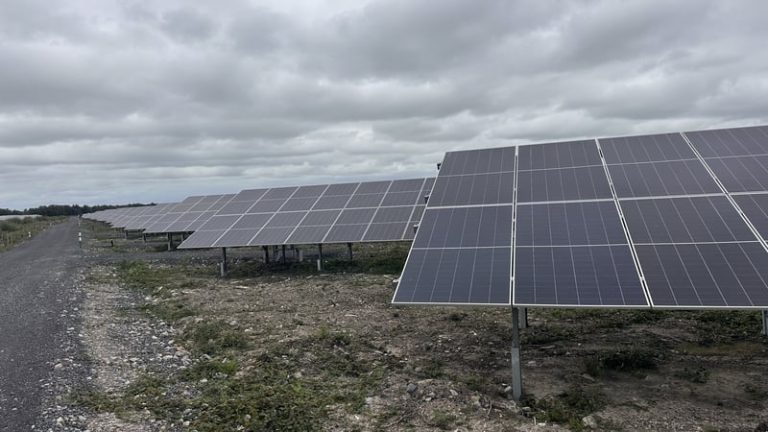 Read more about the article Launch of first large-scale solar power joint project