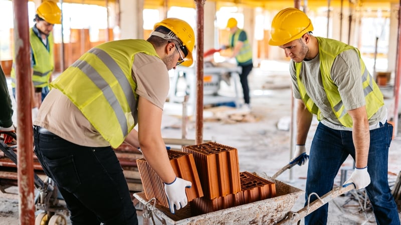 number-of-people-at-work-rises-by-2.3%-in-q2-–-cso