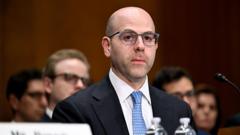 trump’s-fed-pick-stephen-miran-says-he-will-keep-white-house-job