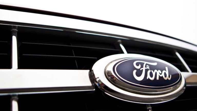Read more about the article Ford recalls 1.9 million vehicles over rear-view camera