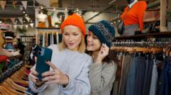 spending-without-thinking-is-a-risk-with-unlimited-contactless-cards