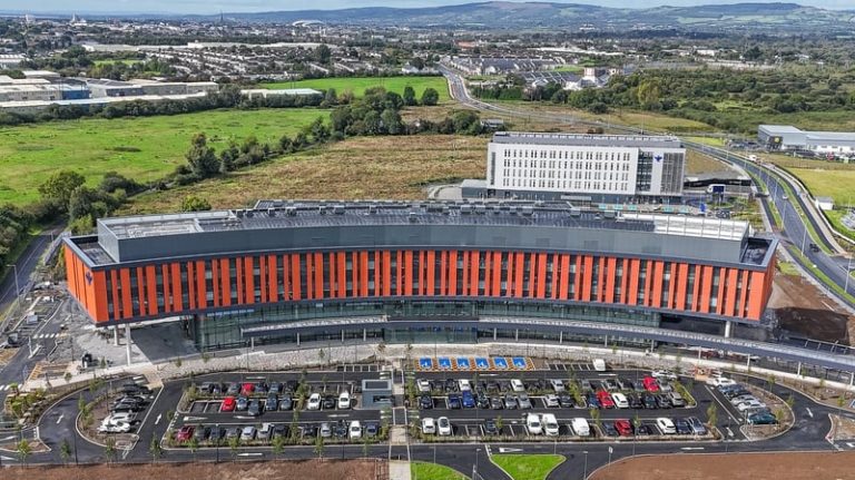 Read more about the article New €213m Bon Secours private hospital opens in Limerick