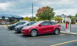 Tesla probed after reports of children trapped in cars