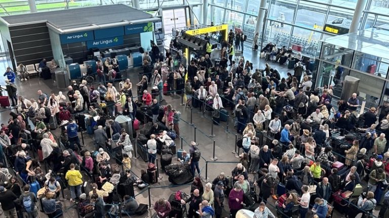 Read more about the article Some flights cancelled amid Dublin Airport T2 disruption