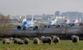 Gatwick airport second runway approved by transport secretary
