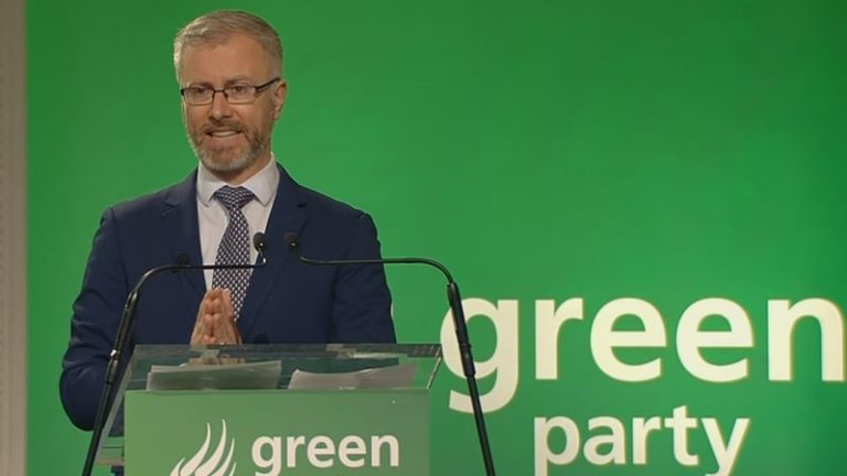 Read more about the article Greens propose free public transport for all under 12s