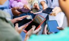 Apple and Samsung users in UK may be due share of £480m payout