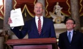 US Senate fails to reopen government after fifth budget vote