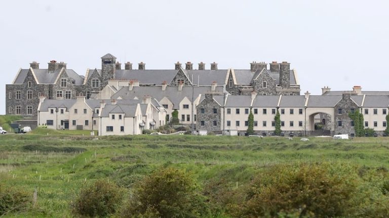 Read more about the article Holiday cottage at Trump Doonbeg resort sells for €850k