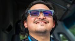 amazon-unveils-prototype-ai-smart-glasses-for-its-delivery-drivers