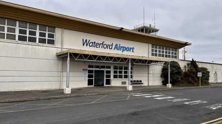 Read more about the article Ryanair says ‘likely’ to operate flights from Waterford