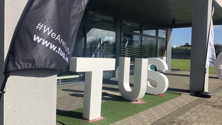 Read more about the article Irish university loses almost €100,000 over scam email