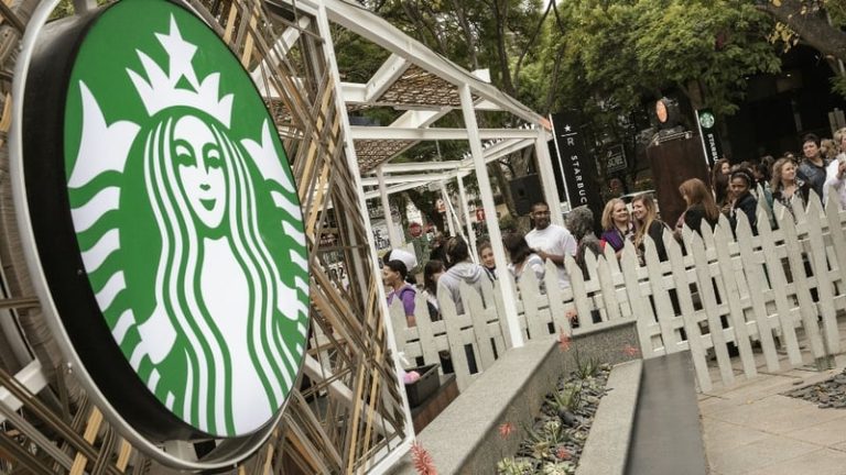 Read more about the article Starbucks sales rebound globally, coffee prices bite