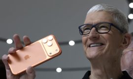 Apple shares rise on iPhone Christmas sales forecast