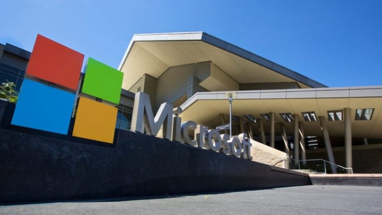 Read more about the article Microsoft’s massive AI spending draws investor concerns
